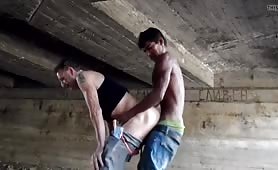 Paying a young homeless to fuck me under a bridge